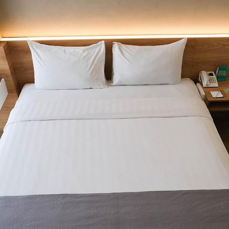 Allstay Hotel Semarang Simpang Lima Экстерьер фото