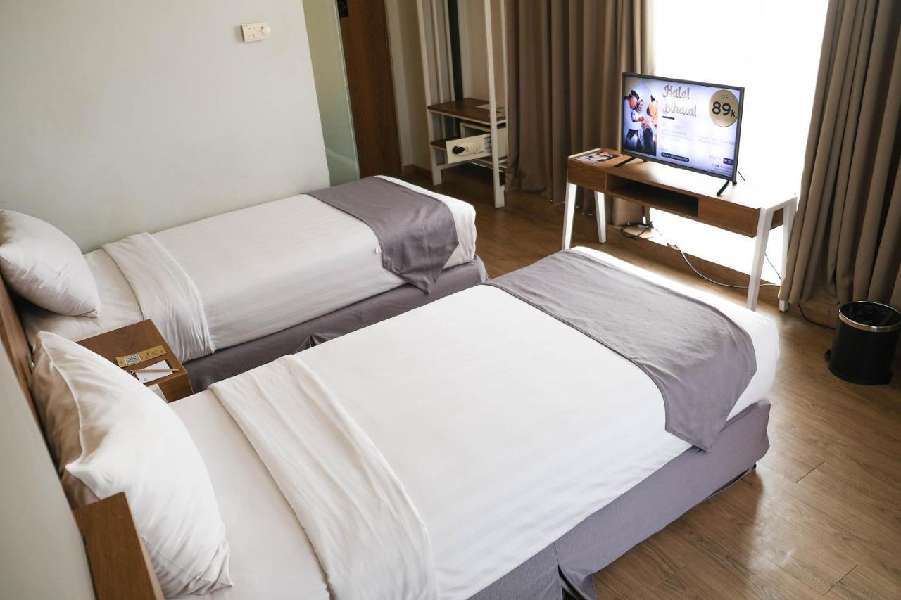 Allstay Hotel Semarang Simpang Lima Экстерьер фото
