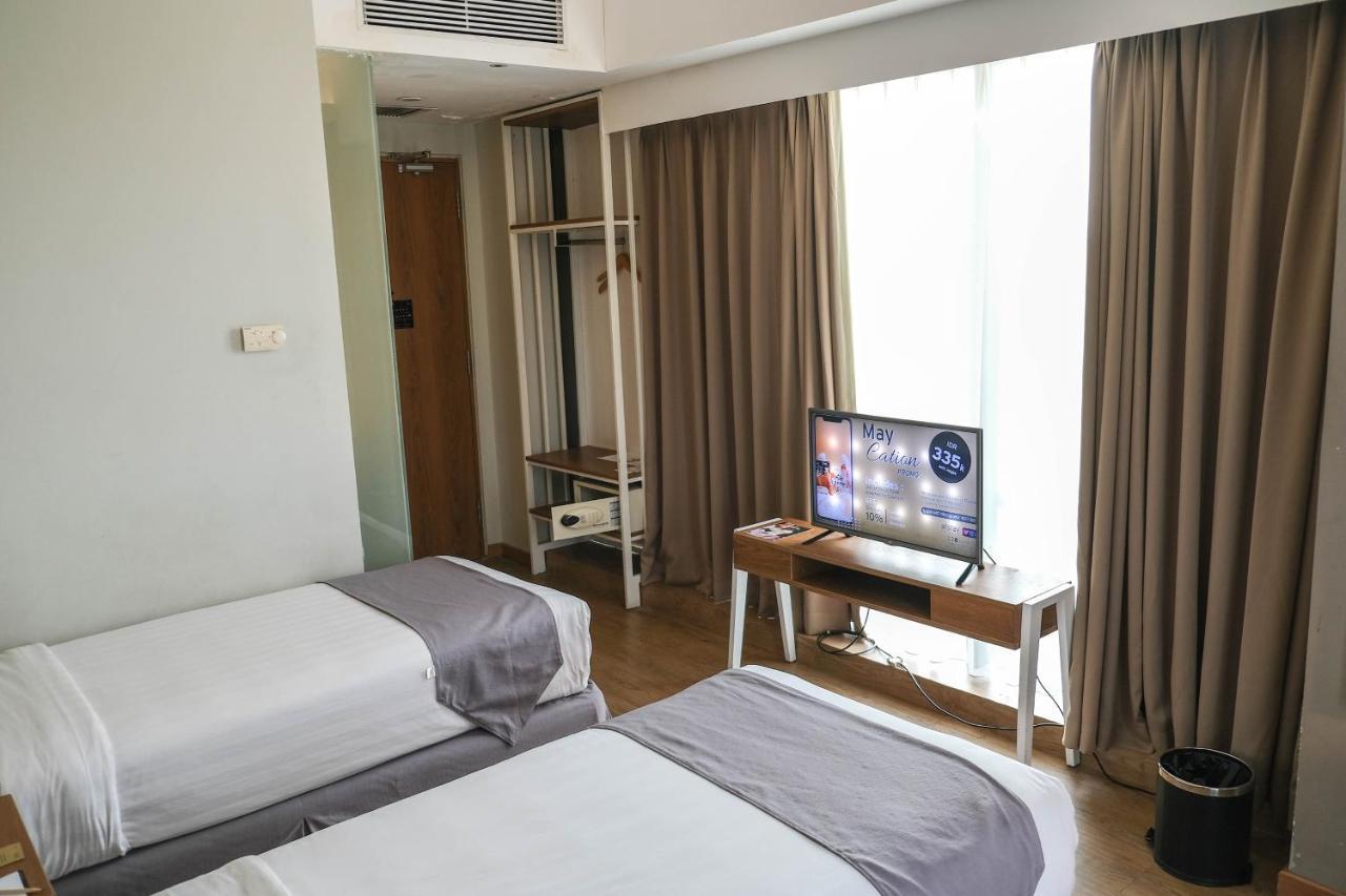 Allstay Hotel Semarang Simpang Lima Экстерьер фото